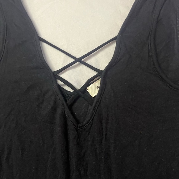 Elegant Black Women's Top - Picture 2 of 5